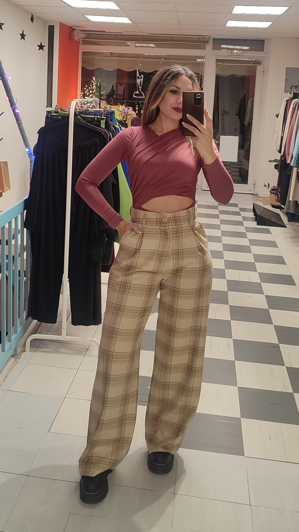 Παντελόνα καρό μπεζ